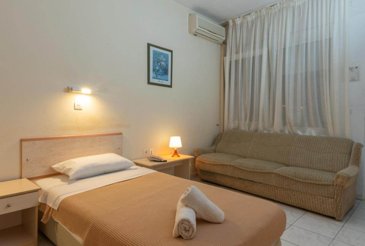 Aparthotel Estia Orestias Esterno foto